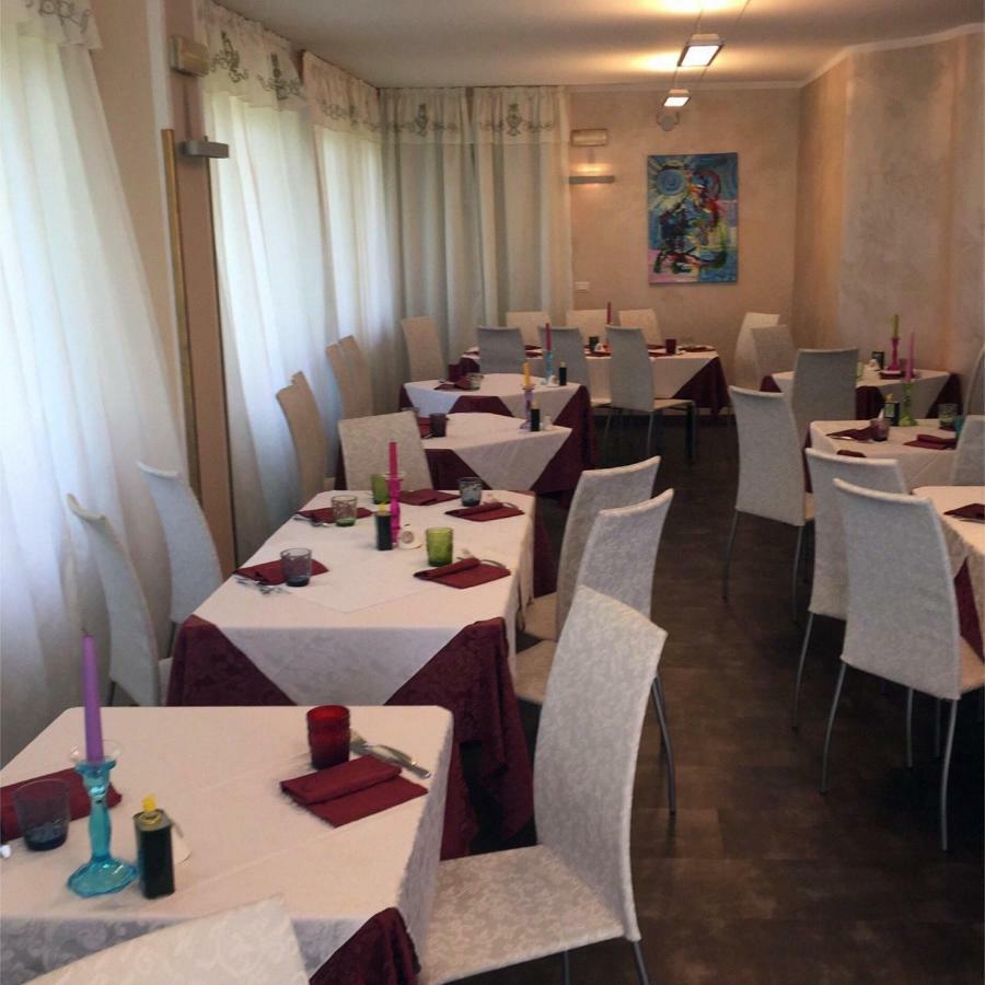 Ristorante Pizzeria Principe D'Oro Hotel Vidracco Buitenkant foto